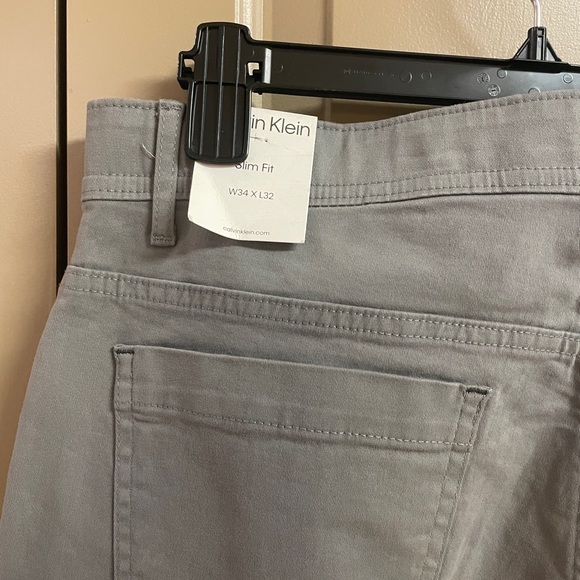 Men’s Calvin Klein Slim fit pants - Picture 3 of 8